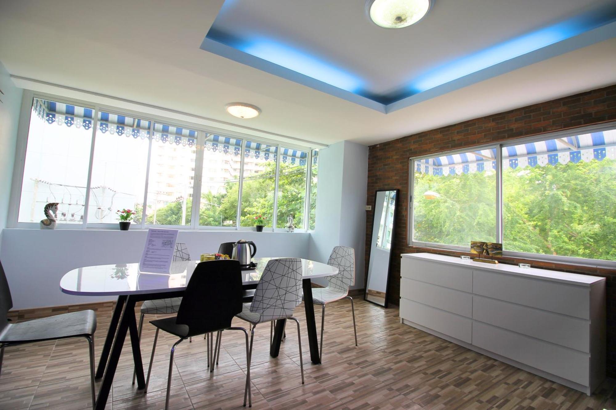 Ferienwohnung Ruamchok Ocean View Pattaya Exterior foto